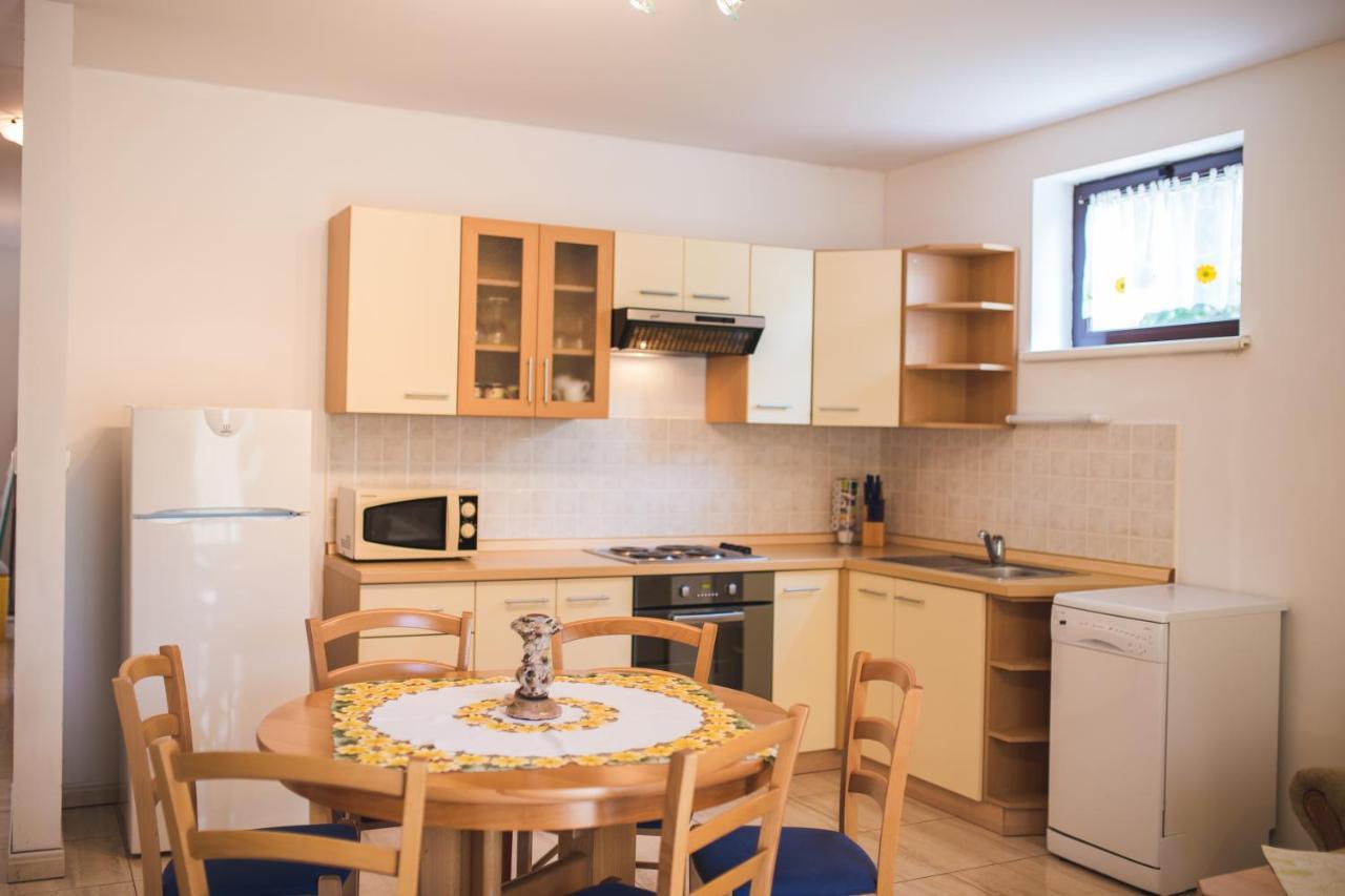 Apartmani Nada & Darko, Kampor, Rab, Hrvatska エクステリア 写真