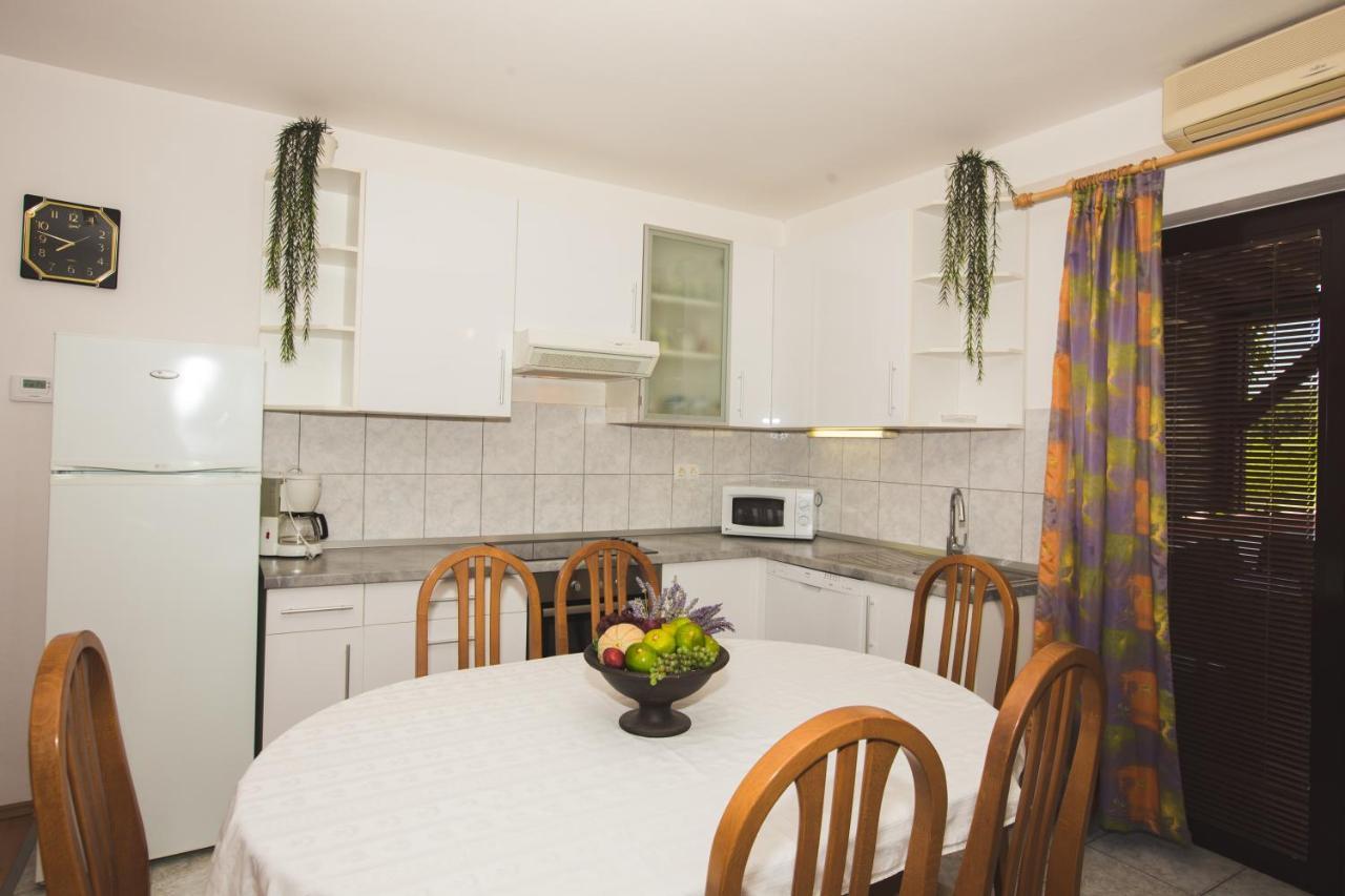 Apartmani Nada & Darko, Kampor, Rab, Hrvatska エクステリア 写真
