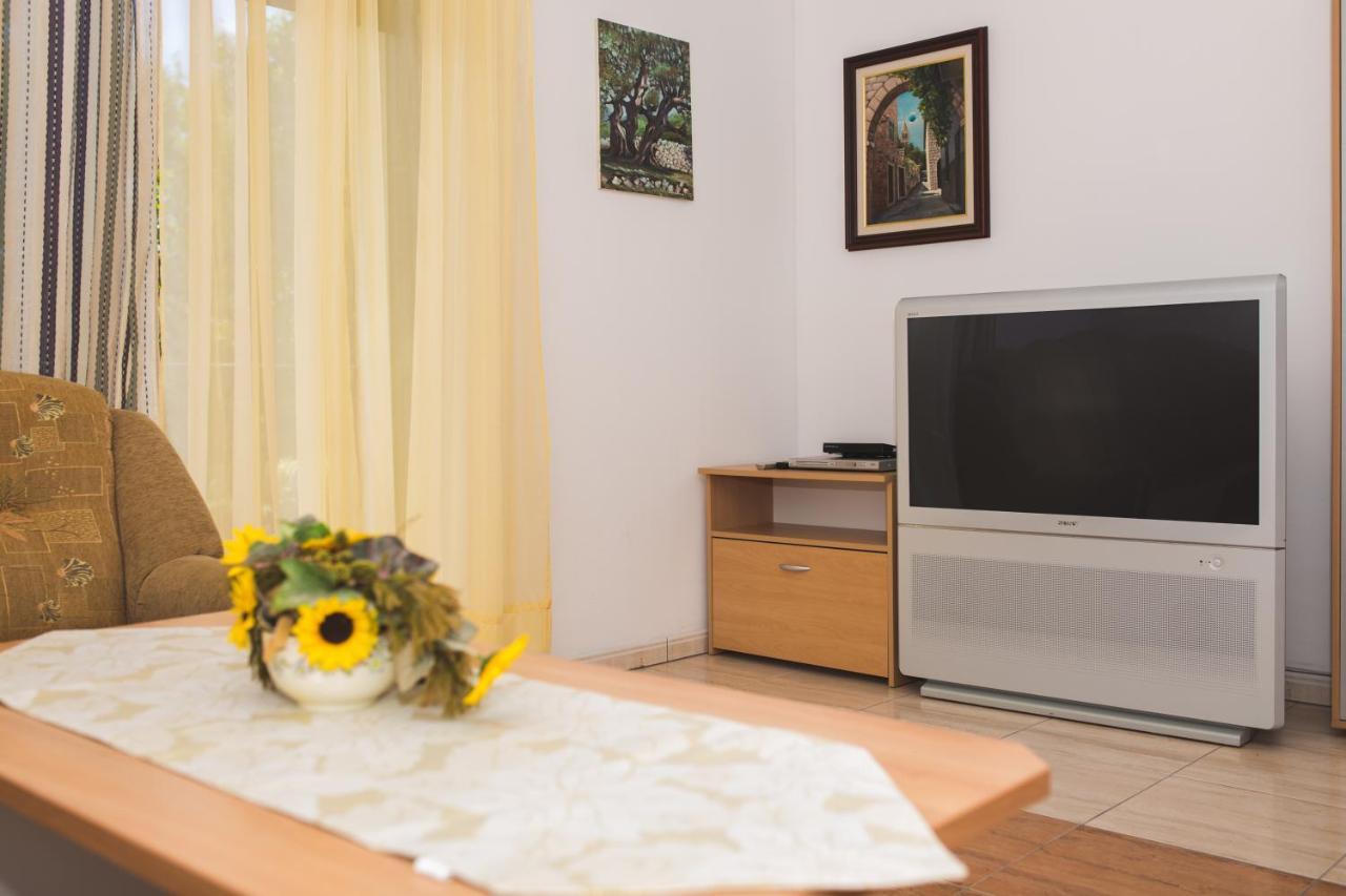 Apartmani Nada & Darko, Kampor, Rab, Hrvatska エクステリア 写真